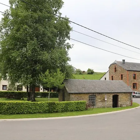 De La Lavandiere A * Ucimont