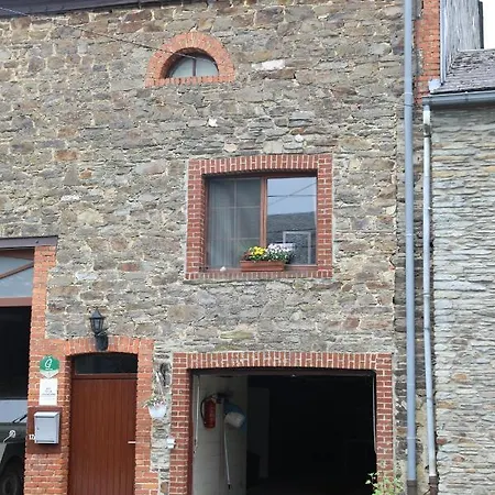 De La Lavandiere A